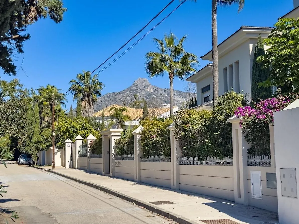 Casa Yuca 5 Bedroom Villa Pool Marbella